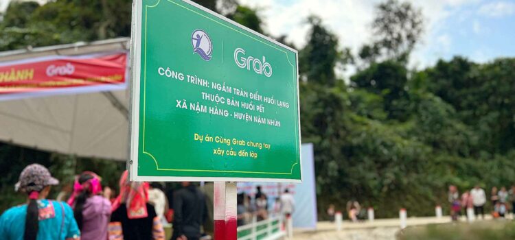 Grab phối hợp xây cầu tại Lai Châu