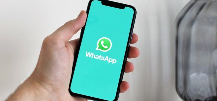 Apple xóa WhatsApp và Threads khỏi App Store ở Trung Quốc