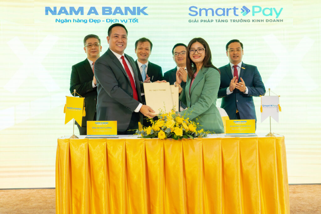 Nam A Bank và SmartPay ký kết hợp tác