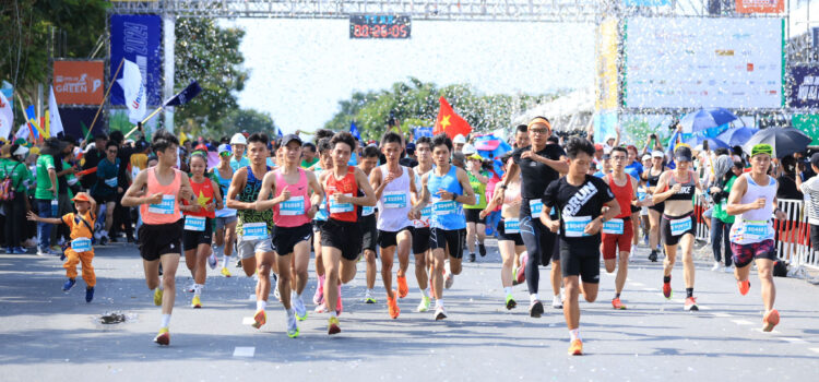 GreenUP Marathon: Long An Half Marathon 2024 với thông điệp bảo vệ môi trường