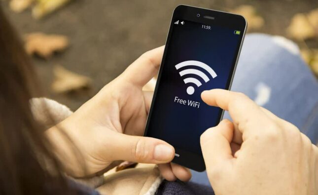 Cẩn trọng lộ thông tin cá nhân khi sử dụng Wi-Fi miễn phí