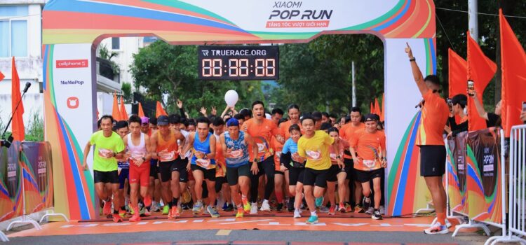 Xiaomi POP Run 2024 thu hút hơn 1.000 người tham gia, đánh dấu 17.000 chiếc Xiaomi Smart Band 9 bán ra