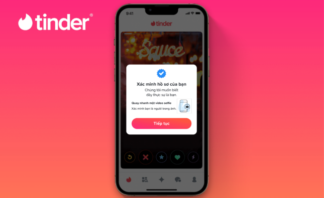 Bí quyết hẹn hò trực tuyến an toàn cuối năm, lời khuyên từ Tinder