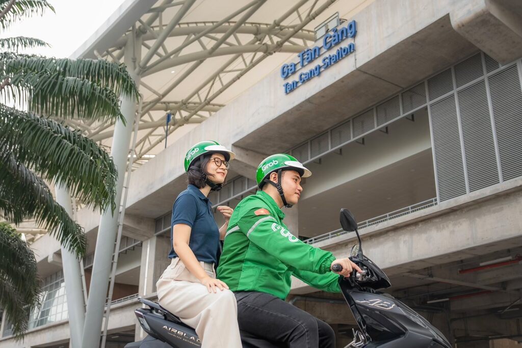 Grab triển khai loạt ưu đãi khi đón xe đến và đi tại tuyến Metro số 1