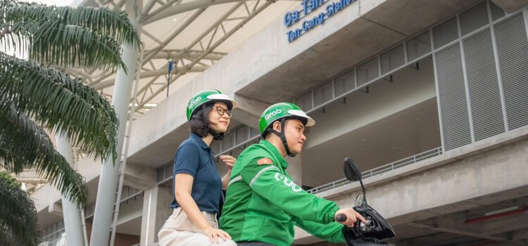 Grab triển khai loạt ưu đãi khi đón xe đến và đi tại tuyến Metro số 1