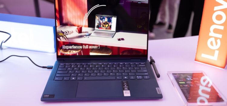 3 dòng laptop Lenovo AI thế hệ mới trình làng tại thị trường Việt Nam