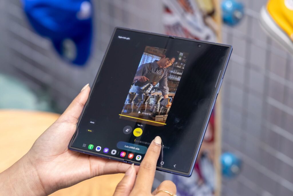 Samsung ra mắt Galaxy Z Fold7: Tập trung vào thiết kế mỏng nhẹ, hiệu năng và tích hợp AI