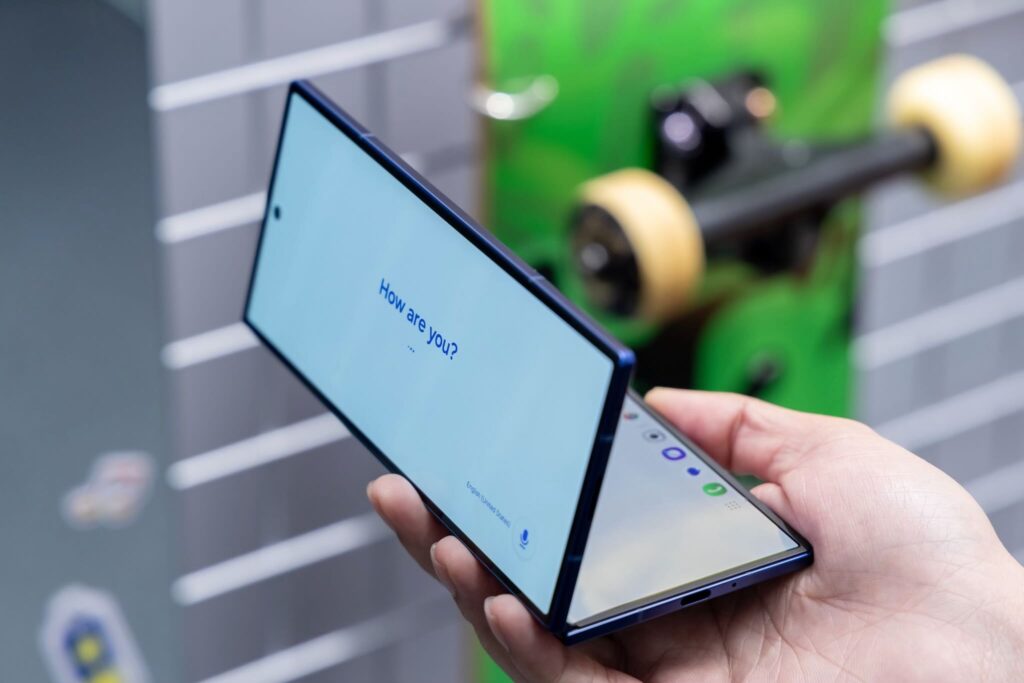 Samsung ra mắt Galaxy Z Fold7: Tập trung vào thiết kế mỏng nhẹ, hiệu năng và tích hợp AI