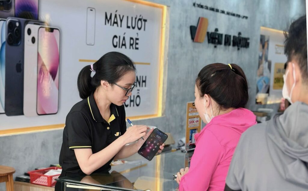 iPhone 17 và iPhone Air mở bán, thị trường iPhone cũ tại Việt Nam sôi động