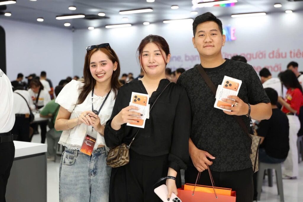 TopZone mở bán iPhone 17, iPhone Air, iPhone 17 Pro, iPhone 17 Pro Max và AirPods Pro 3 tại Việt Nam