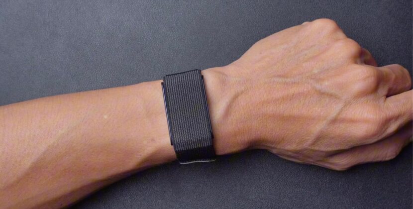 Đánh giá Amazfit Helio Strap: Vòng đeo theo dõi sức khỏe không màn hình, nhỏ gọn nhưng mạnh mẽ