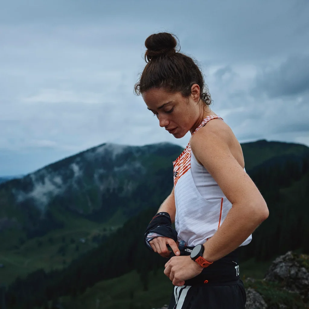 Suunto giới thiệu đồng hồ Suunto Race 2 và tai nghe Wing 2: hướng tới trải nghiệm luyện tập hiệu quả và an toàn hơn