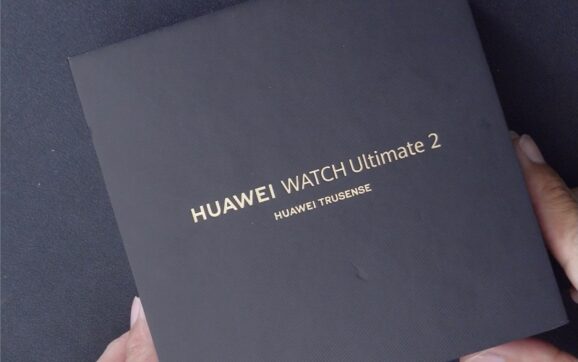 Trong hộp Huawei Watch Ultimate 2 có gì?