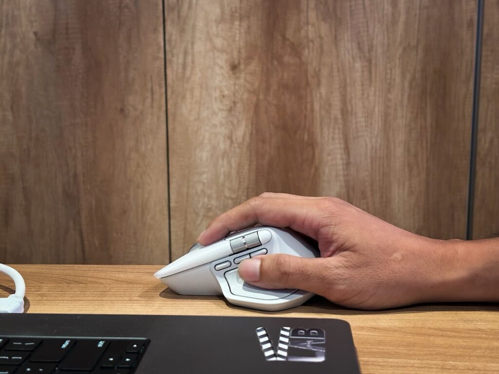 Logitech giới thiệu chuột máy tính cao cấp MX Master 4