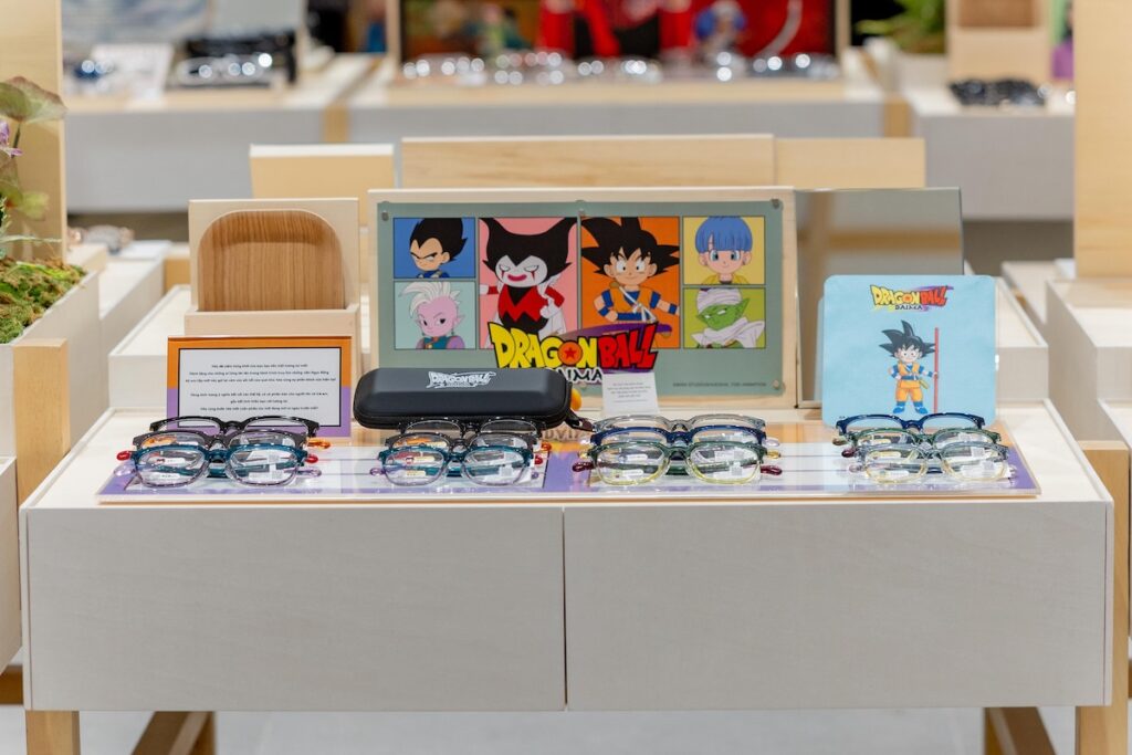 JINS khai trương chuỗi cửa hàng mắt kính đầu tiên tại Việt Nam trong tháng 11