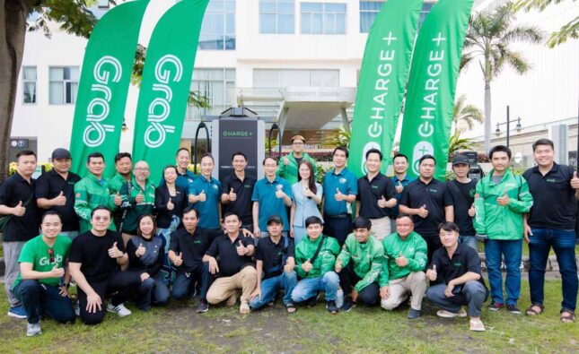 Grab và Charge+ hợp tác phát triển mạng lưới trạm sạc xe điện tại Việt Nam
