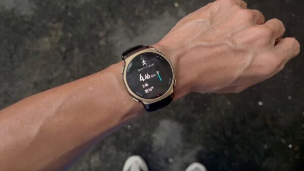 Trải nghiệm Amazfit T-Rex 3 Pro 44mm: gọn tay, đủ tính năng thể thao, pin là điểm cần cân nhắc
