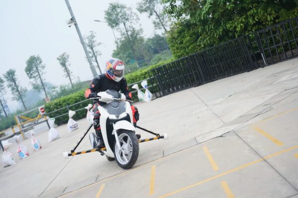 AIP Foundation giới thiệu mô phỏng công nghệ chống bó cứng phanh M-ABS nhằm nâng cao an toàn giao thông 