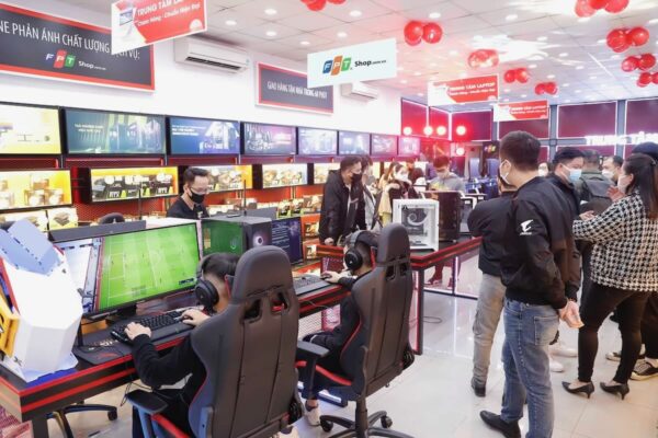 FPT Shop đạt chứng chỉ ISO 9001:2015 cho PC E-Power: người dùng được lợi gì?
