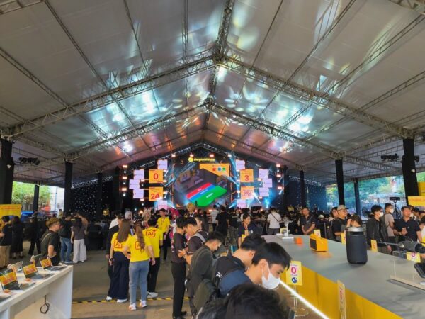 Thế Giới Di Động tổ chức sự kiện trải nghiệm sản phẩm công nghệ AI tại TP.HCM
