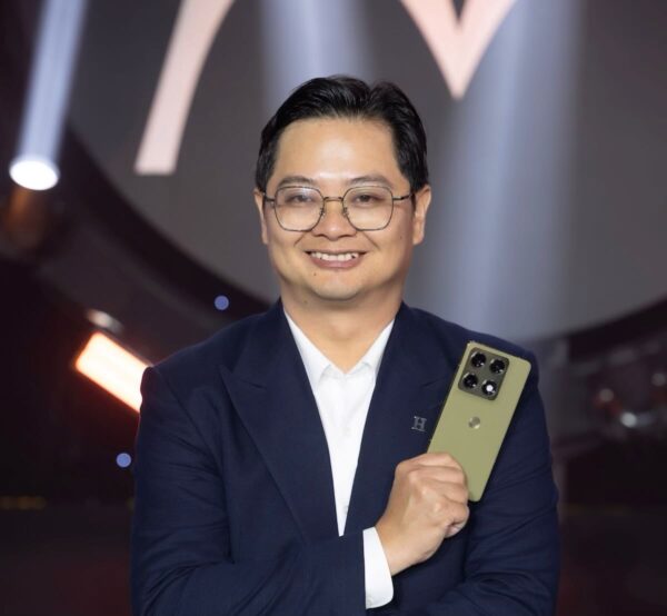 Motorola ra mắt motorola signature và motorola edge 70 tại Việt Nam