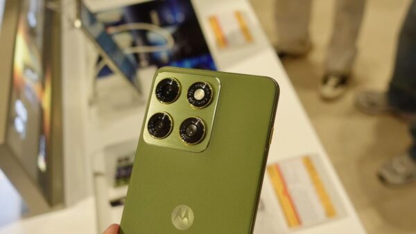 Ảnh Ông La Hồng Hưng, giám đốc chiến lược sản phẩm Motorola Việt Nam