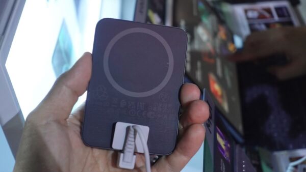 UltraThin Magnetic Power Bank 5000