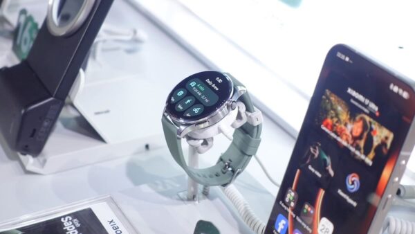 Xiaomi Watch 5 ra mắt tại Việt Nam, mở rộng hệ sinh thái thiết bị đeo và TV Mini LED 2026 