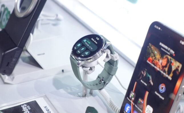 Xiaomi Watch 5 ra mắt tại Việt Nam, mở rộng hệ sinh thái thiết bị đeo và TV Mini LED 2026