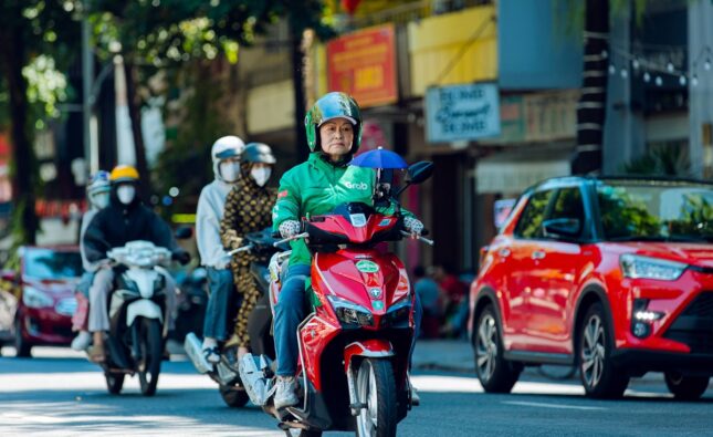 Grab triển khai chương trình thưởng cho tài xế trên toàn quốc dịp lễ 30/4 – 1/5