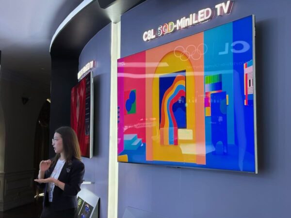 TCL giới thiệu thế hệ TV SQD-Mini LED và mở rộng hệ sinh thái thiết bị thông minh tại Việt Nam 