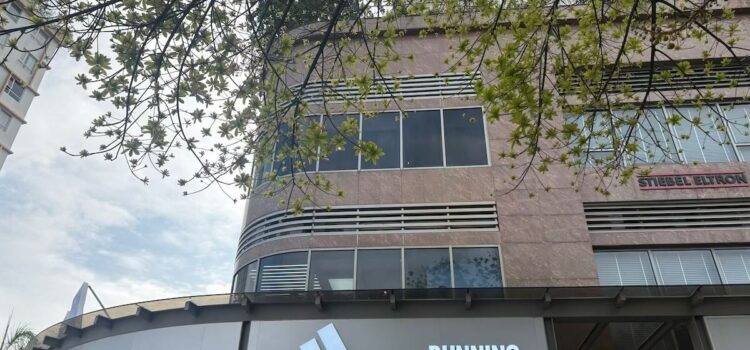 adidas khai trương cửa hàng chuyên biệt đầu tiên dành cho chạy bộ tại Việt Nam