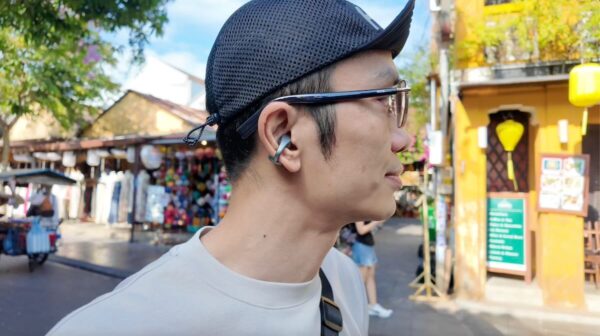 Review OPPO Enco Clip2 – Bài test thực tế từ những con phố cổ Hội An đến đường phố Bangk
