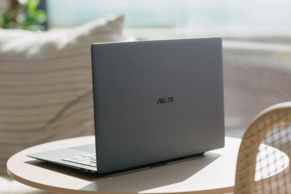 ExpertBook Ultra