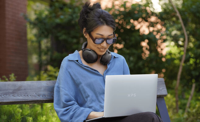 Dell trình làng XPS 13 mỏng nhẹ nhất lịch sử, hỗ trợ Wi-Fi 7 và RAM 32 GB