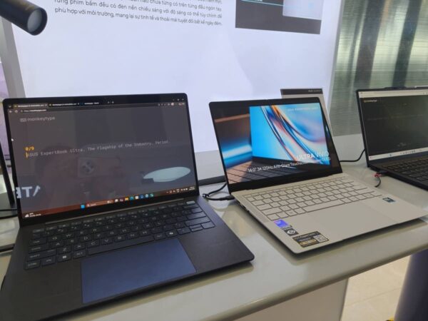 ExpertBook Ultra