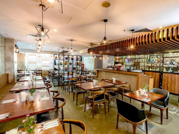 Chic Restaurant