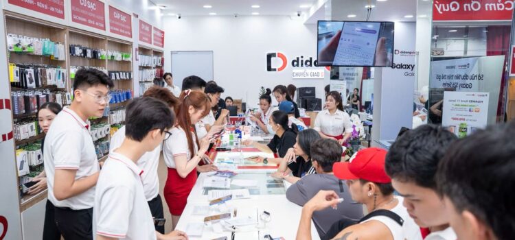 Galaxy Z8 Series mở đặt trước tại Di Động Việt, giảm đến 5 triệu đồng