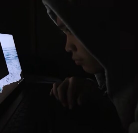Lưu mật khẩu: Một cú nhấp chuột có thể khiến bạn mất Facebook, Gmail và tài khoản ngân hàng