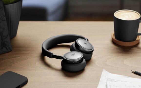 JBL Live 780NC và Live 680NC: nâng cấp chống ồn thông minh và cá nhân hóa trải nghiệm nghe