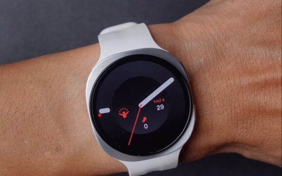 Mở hộp Galaxy Watch9: Màu trắng quá đẹp