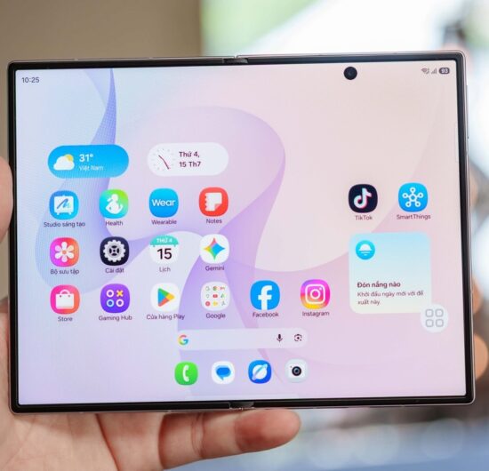 Galaxy Z Fold8 và Z Flip8 nâng cấp trải nghiệm gập với Galaxy AI thế hệ mới