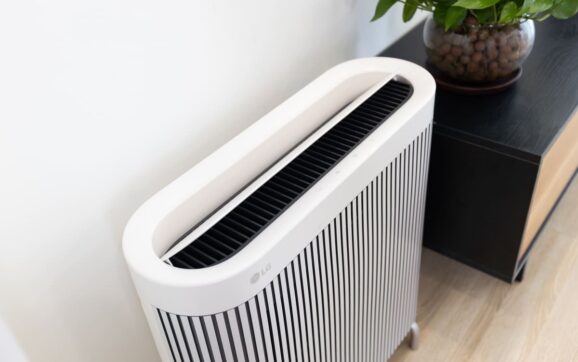 LG PuriCare WallFit: Máy lọc không khí mỏng sát tường, lọc bụi PM0.01