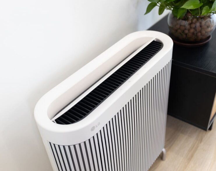 LG PuriCare WallFit: Máy lọc không khí mỏng sát tường, lọc bụi PM0.01