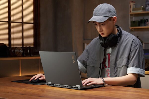ASUS tung TUF Gaming 16