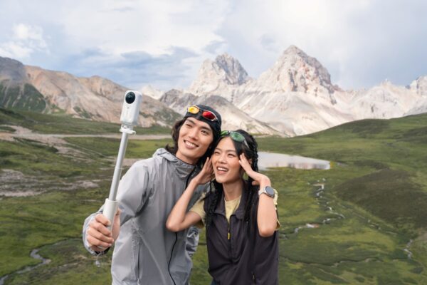 Insta360 X6