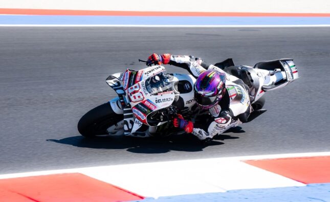 Aprilia Racing mang “Perla Bianca” lên đường đua MotoGP nhân kỷ niệm 80 năm Vespa