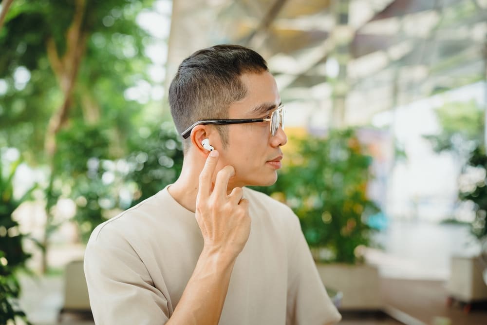 Huawei FreeBuds Neo review: Tai nghe nhỏ gọn, độc đáo và hợp với nhạc trẻ