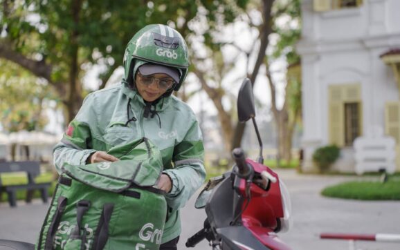 “Điều Ước Sau Tay Lái” tiếp sức tài xế công nghệ vượt khó, chăm lo gia đình