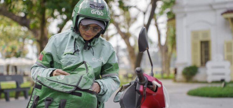 “Điều Ước Sau Tay Lái” tiếp sức tài xế công nghệ vượt khó, chăm lo gia đình